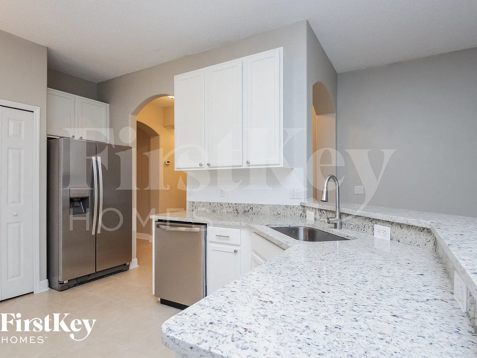 3 bed, 3.0 bath, 2306 sqft, $3,205 — Photo 4
