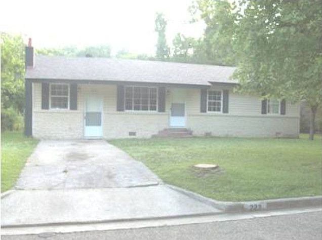 1st image of 223 2nd Ave