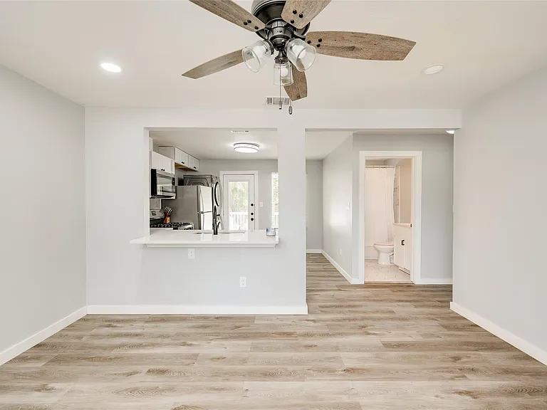 1400 Marcus Pl #B — Photo 18