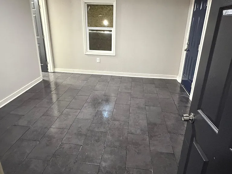 744 Baltimore St — Photo 5