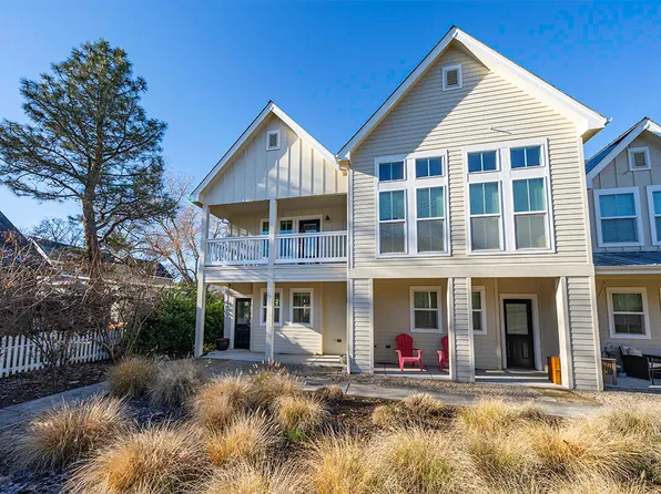 515 G St APT 300, Jacksonville, OR 97530