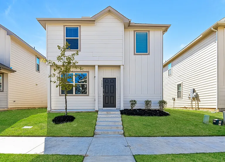5640 Willamette Dr — Photo 1