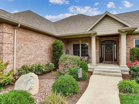 4th image of 1060 Windmill Ct