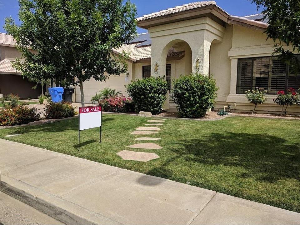 1st image of 626 W Comstock Dr