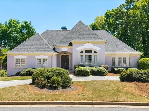 7805 N Spalding Lake Dr, Sandy Springs, GA 30350