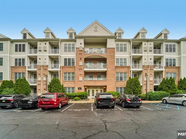 6214 Brookhaven Ct #214, Riverdale, NJ 07457