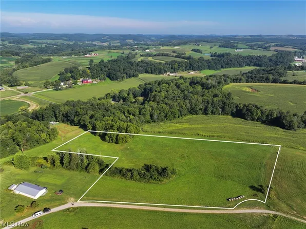 27682 State Route 93, Fresno, OH 43824