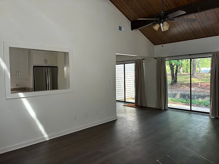 221 Mariners Row — Photo 7