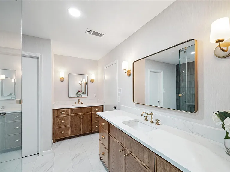 7715 Twin Hills Dr — Photo 20