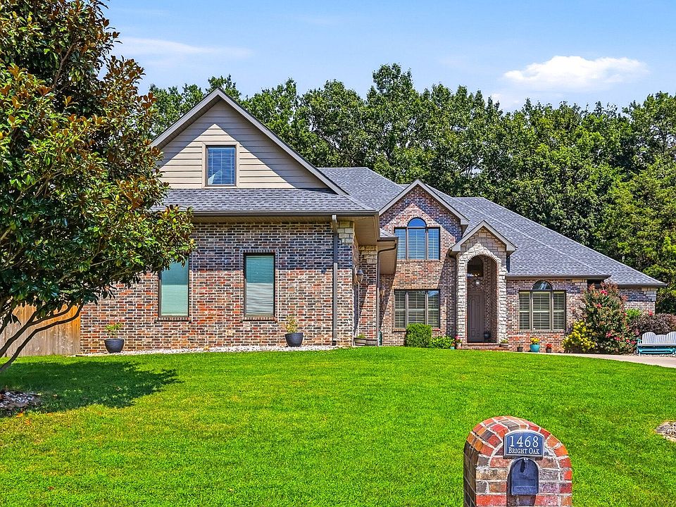 1st image of 1468 S Bright Oak Avenue