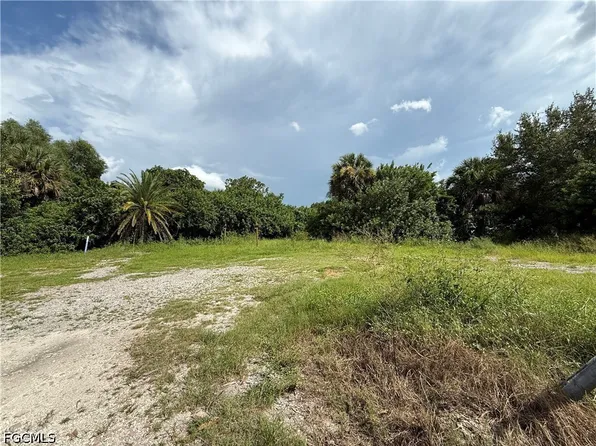 12096 Carpenter Ln, Bonita Springs, FL 34135