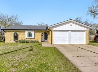6345 Dorchester Trl, North Richland Hills, TX 76182