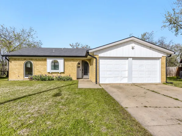6345 Dorchester Trl, North Richland Hills, TX 76182