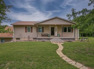 2216 W 6th Ave, Winfield, KS 67156