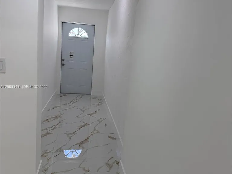 2669 W 52nd St #12 — Photo 11