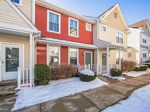 3rd image of 1060 Merchant St #14