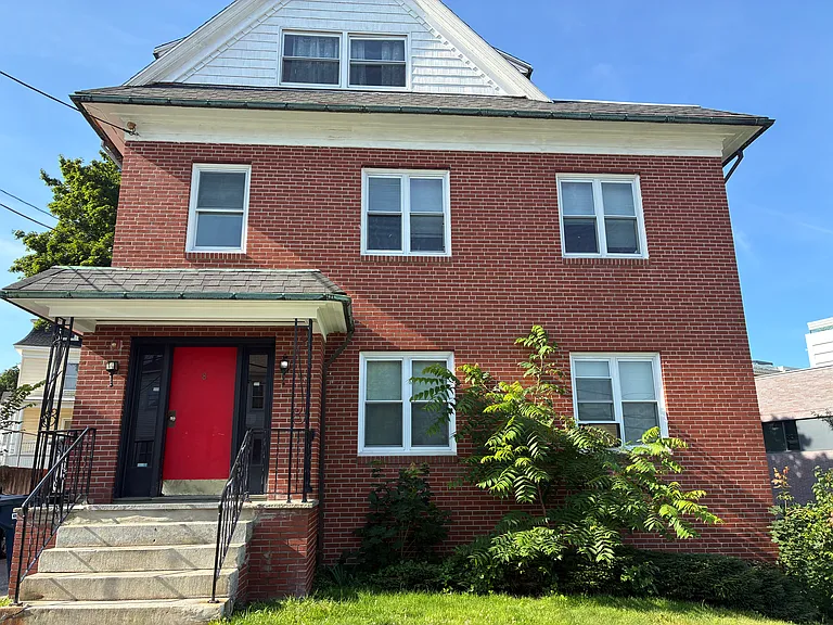 8 Lake St #3 — Photo 11
