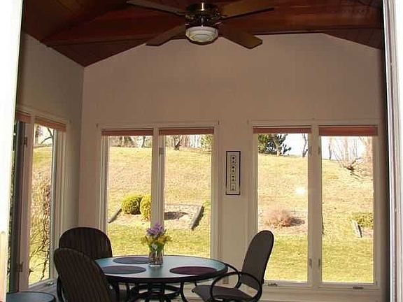 3rd image of 61 Mc Coord Woods Dr