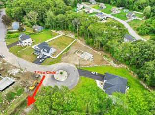 7 Pico Cir, Johnston, RI 02919