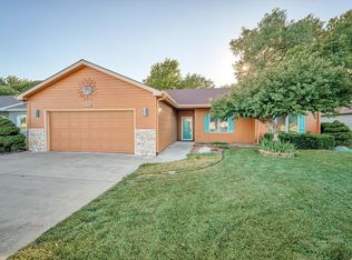 1006 Republic Cir, Salina, KS 67401