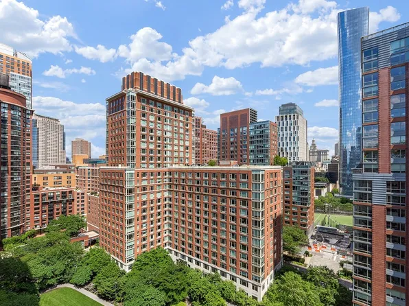 20 River Terrace image 1 of 1