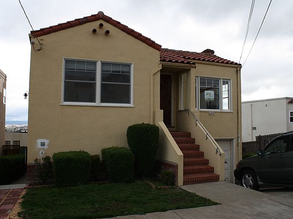 3rd image of 620 Spruce Ave