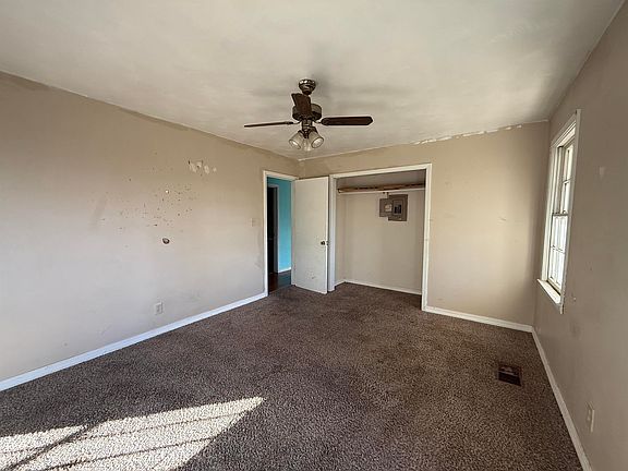 5th image of 21 Arrowhead Dr