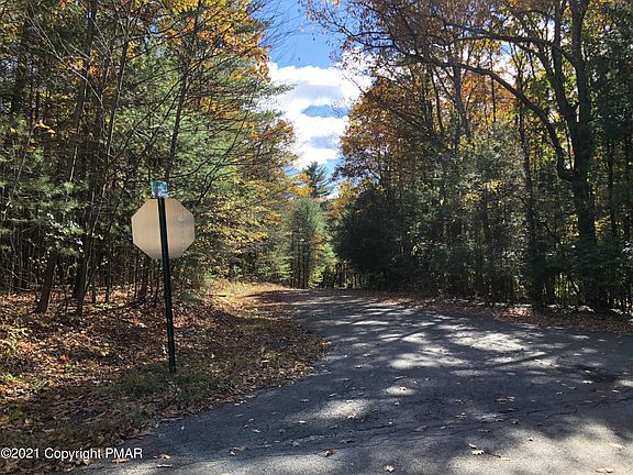 3rd image of Long Mountain Dr N