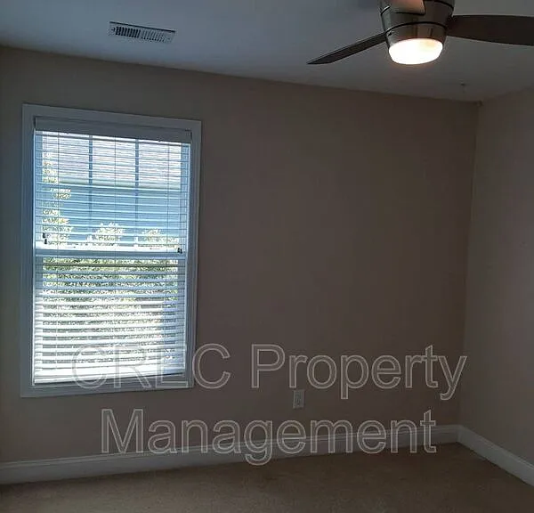 3639 Bagley Dr — Photo 19