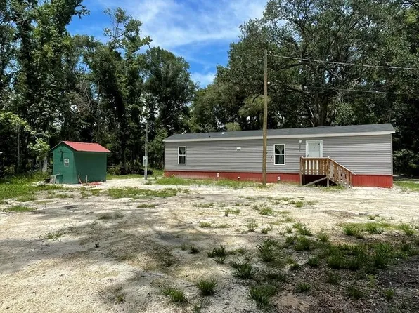 737 NE 644th St, Old Town, FL 32680