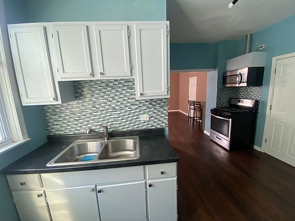 2nd image of 4848 S Honore St #R2