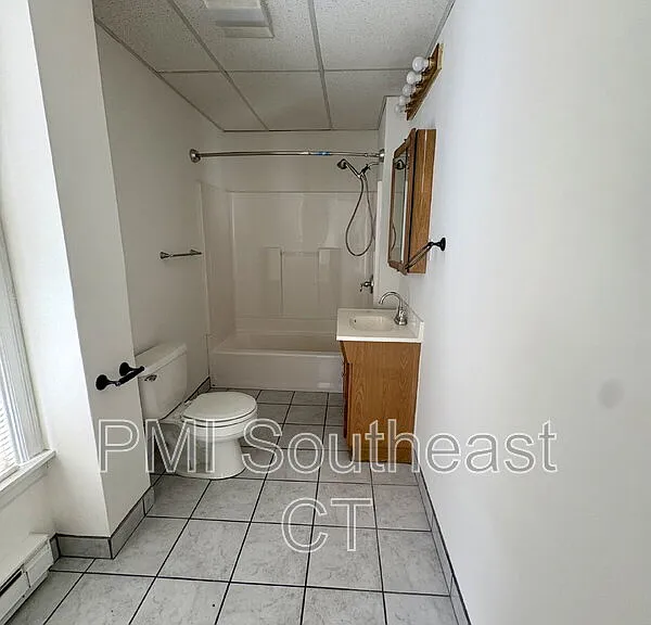 285 Montauk Ave #4 — Photo 9