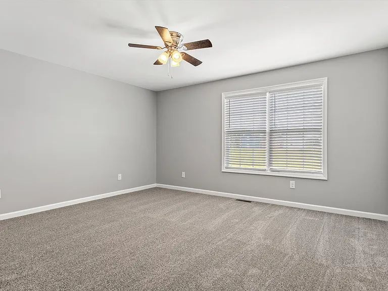 2015 Dolly Dr — Photo 17