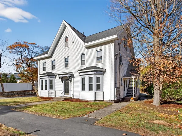 24 Mechanic St, Foxboro, MA 02035