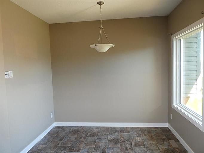 1st image of 29 Rowberry Ct