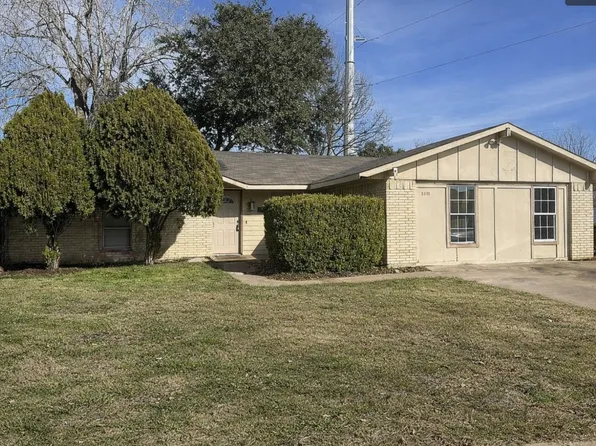 4910 Frontier Rd, Garland, TX 75043