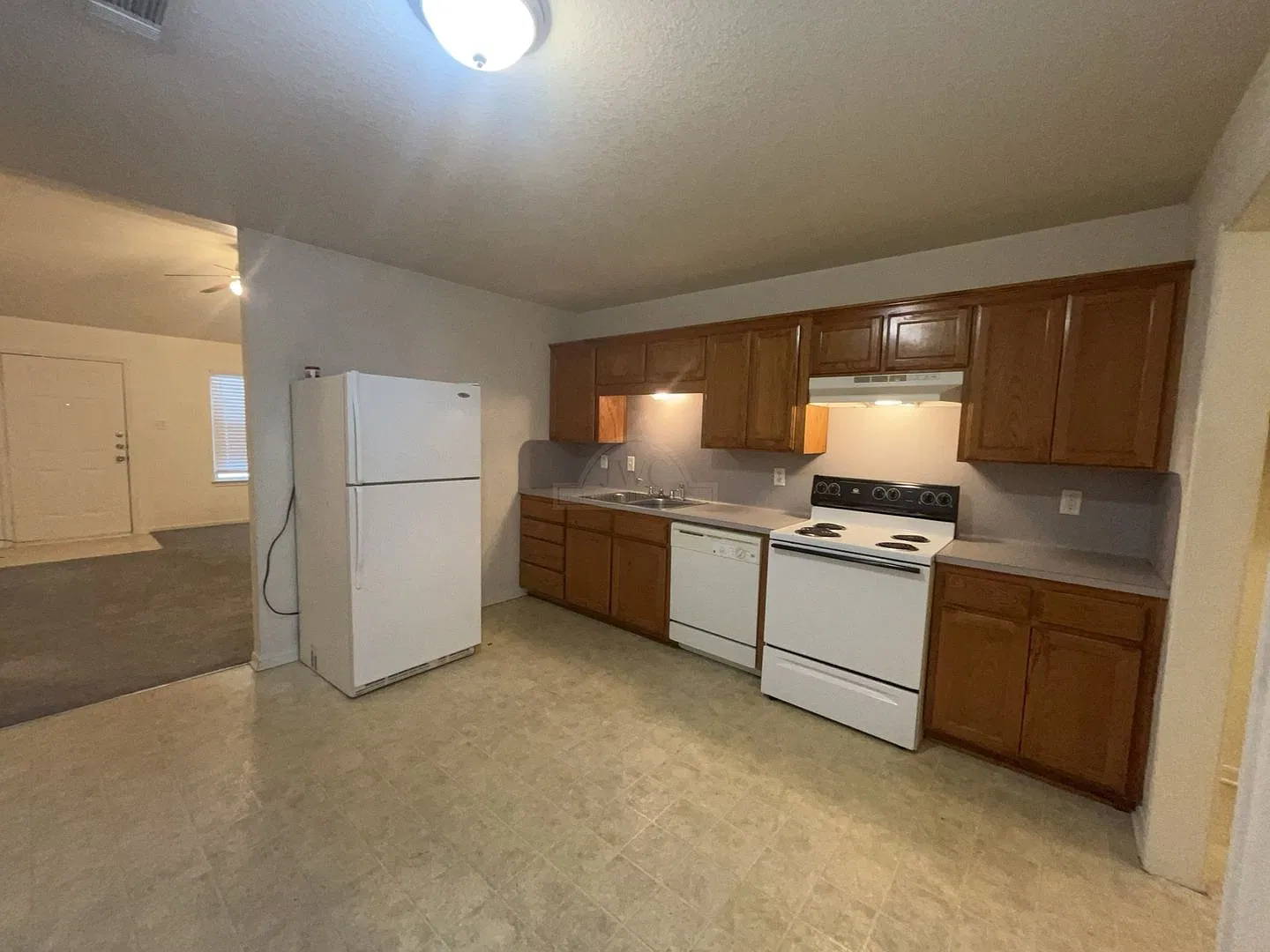601 N Main St, Copperas Cove — Photo 2