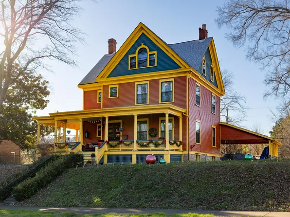 203 Barnhardt Cir, Fort Oglethorpe, GA 30742