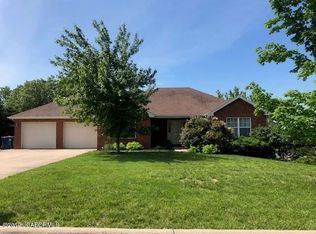 902 Diamond Rdg, Jefferson City, MO 65109