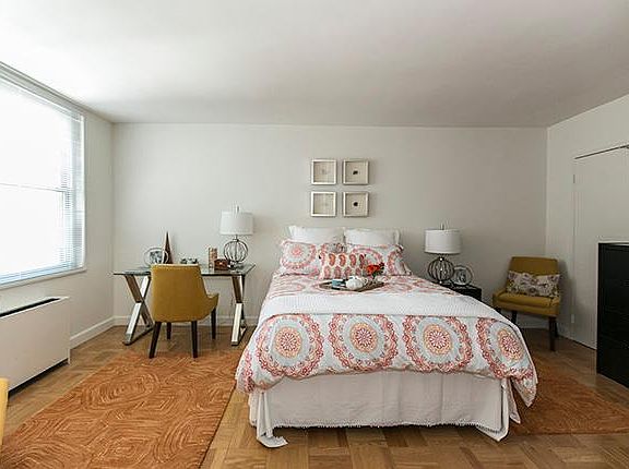 5th image of 300 E 56th St APT 10e