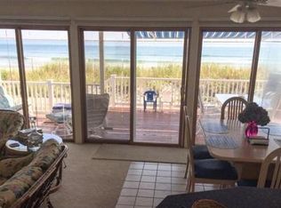 107 Beach Ave, Hull, MA 02045