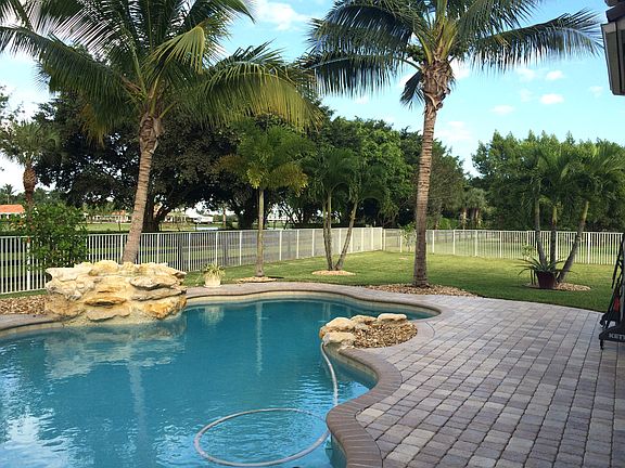Heated Salt pool overlooking Polo