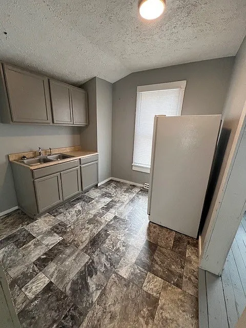 2 bed, 1124 sqft, $995 — Photo 2