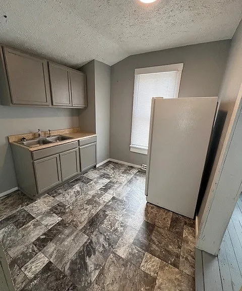 1334 Ridge Ave — Photo 2