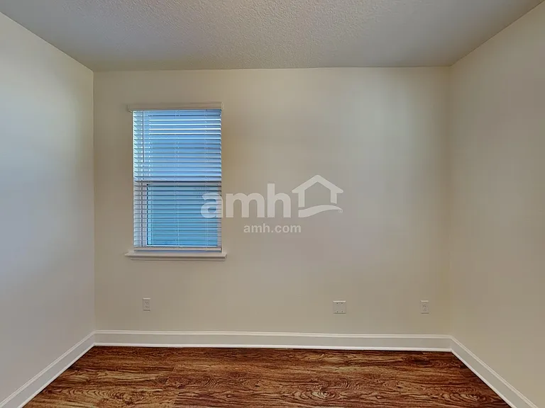 11458 Bay Hill Cir — Photo 6