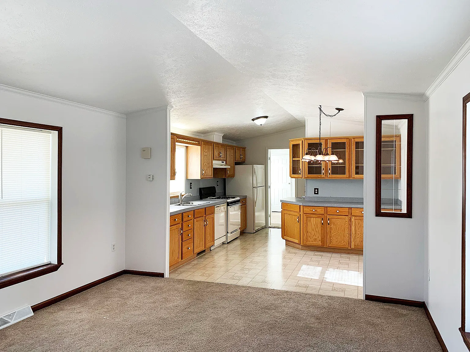 2 bed, $1,450 — Photo 2