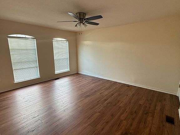 5th image of 2751 Dodds Ln