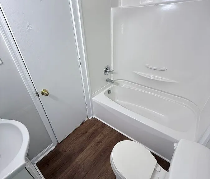 246 Medlock Rd — Photo 5