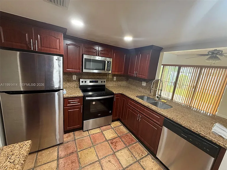 1221 SW 124th Ct #26 — Photo 6