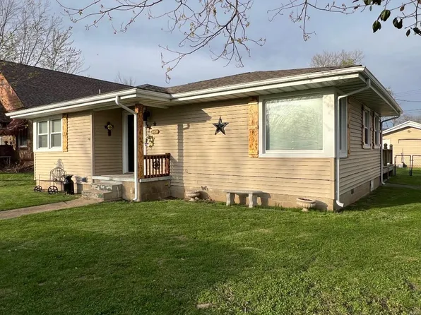 804 Cedar St, Bismarck, MO 63624